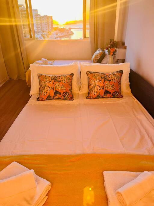 The Rock Retreat - Gibraltar Appartement Buitenkant foto